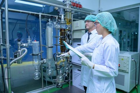 Industrial Chemicals Manufacturing Explore Modern Production Technologies